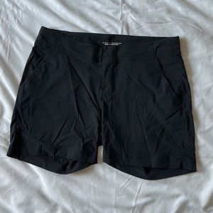 Columbia active shorts! Great condition!